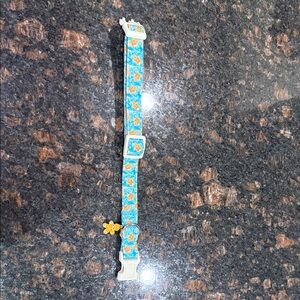 New Dog 🐶 Collar with gingerbread man and gingerbread man charm.